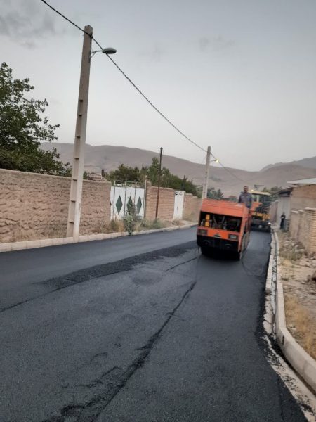 اجرای زیرسازی وآسفالت معابر