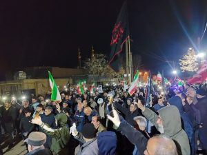 همایش باشکوه مردم شهر زیاران در سوگ رهبر شهید امام خامنه‌ای ‌